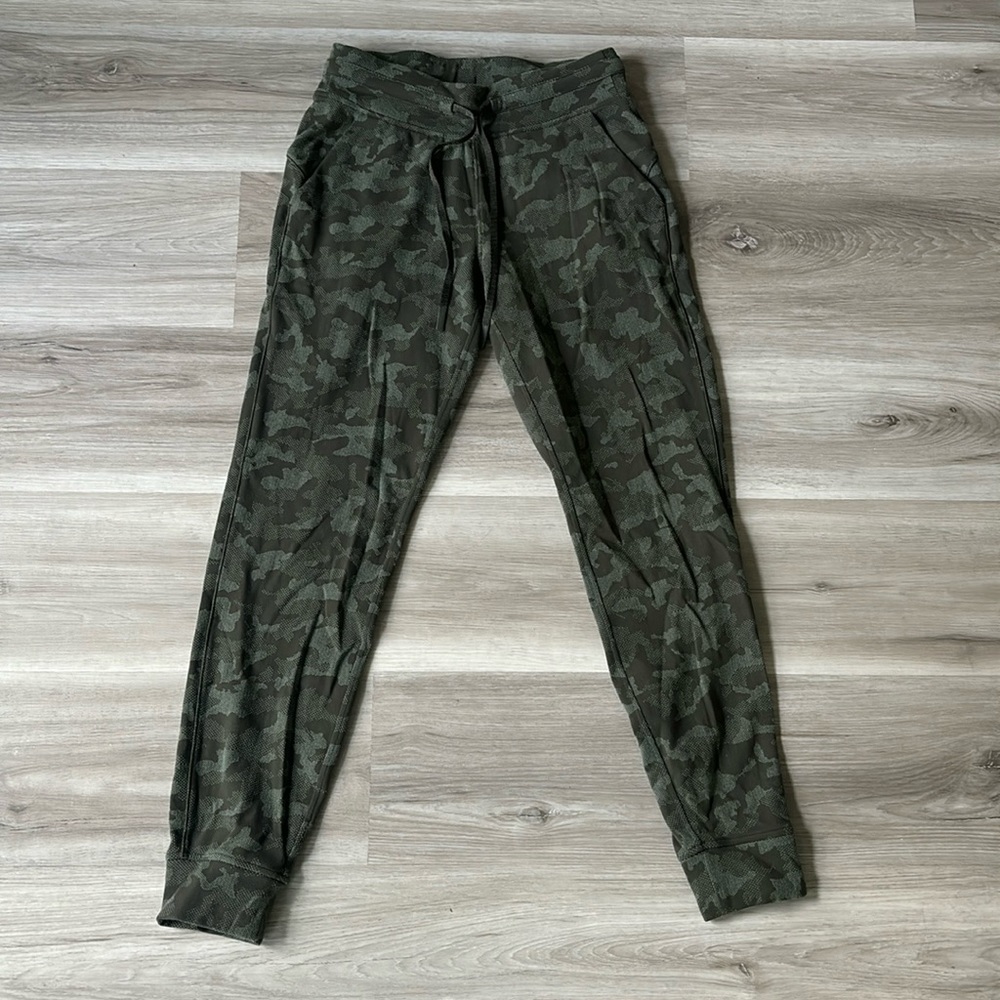 Lululemon Ready to Rulu Jogger 29" Heritage Camo Dark Olive Green Twill size 6
